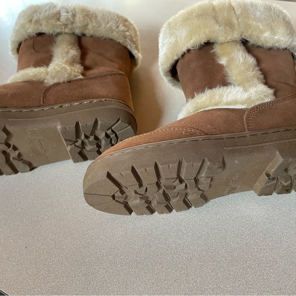 Suede Sherpa lined, sz 7